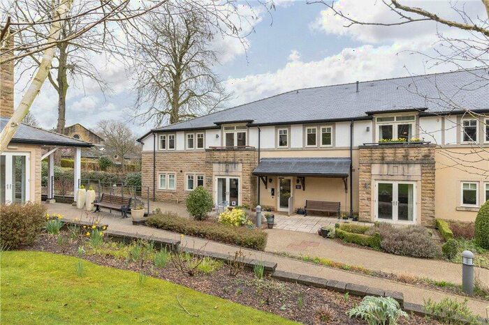 2 Bedroom Apartment For Sale In Ben Rhydding Drive, Ilkley, West Yorkshire, LS29