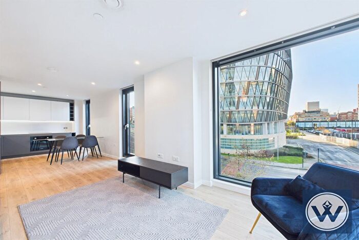 2 Bedroom Flat To Rent In The Gate, Aspin Lane, M4