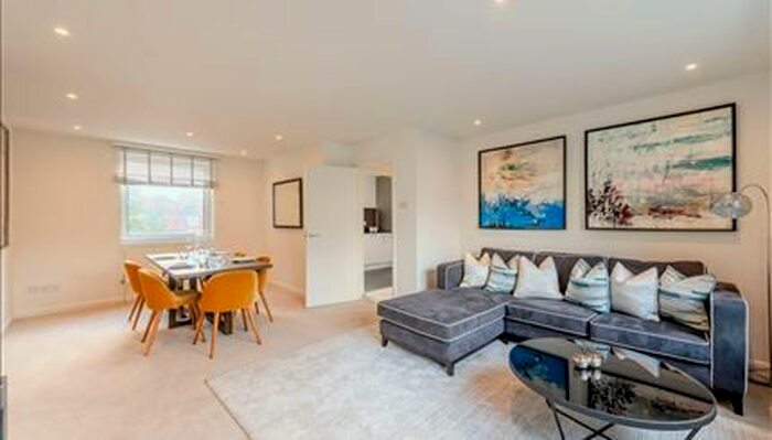 2 Bedroom Flat To Rent In Fulham Road, London, SW3