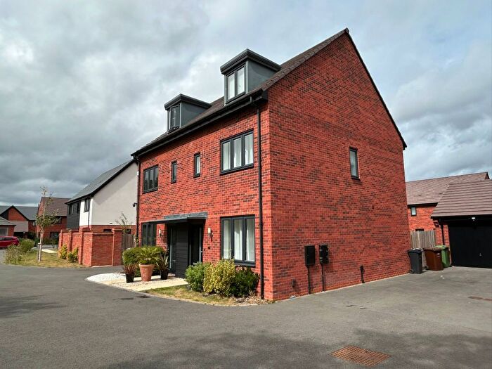 3 Bedroom Town House To Rent In Ken Wilkinson Drive, Shirley, Solihull, B90