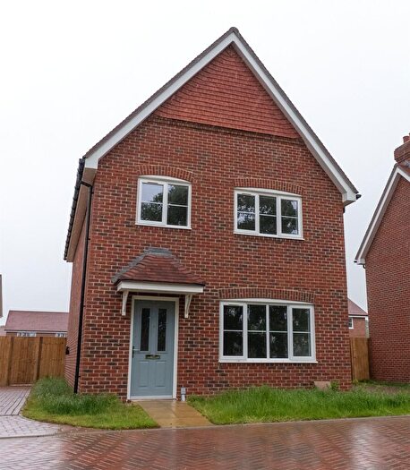 4 Bedroom Detached House For Sale In Tiffany Close, Loxwood Fields, Alfold, Cranleigh, Surrey, GU6