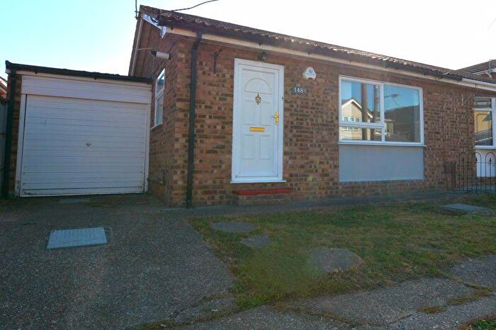 1 Bedroom Semi-Detached Bungalow To Rent In Church Parade, Canvey Island, SS8