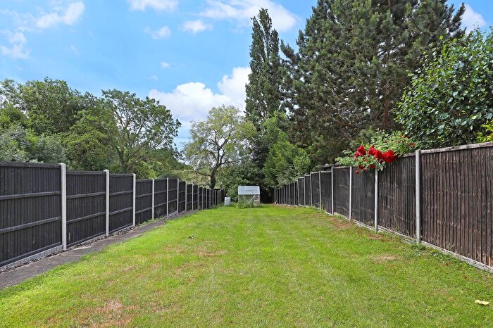 3 Bedroom Detached House For Sale In Bridge Hill, Epping, CM16