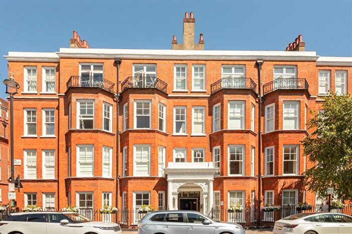 3 Bedroom Flat To Rent In York Street, Marylebone, W1H
