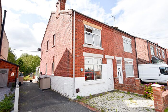 3 Bedroom Semi-Detached House For Sale In Portland Street, Clowne, Chesterfield, S43