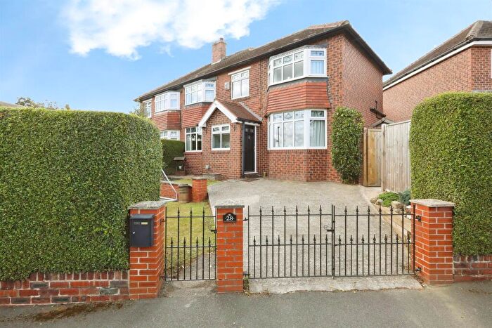 3 Bedroom Semi Detached House For Sale In Redthorn Road, Handsworth, Sheffield, S13