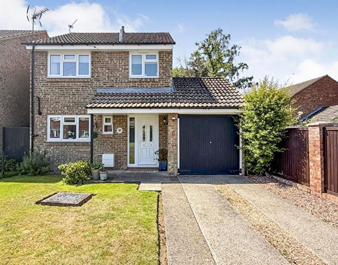 3 Bedroom House For Sale In Tall Trees Close, Kingswood, Maidstone, ME17