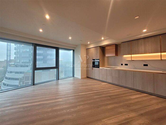 2 Bedroom Apartment To Rent In Aspen, Marsh Wall, London, E14