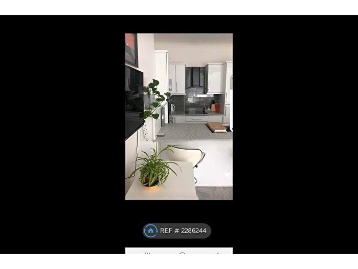 1 Bedroom Flat To Rent In Pier St, Plymouth, PL1