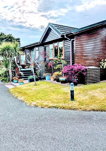 2 Bedroom Park Home For Sale In Letham Fues Caravan Park, Leven, KY8