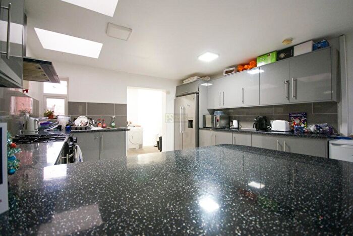 7 Bedroom Terraced House To Rent In Bournbrook Road, Selly Oak, Birmingham, B29