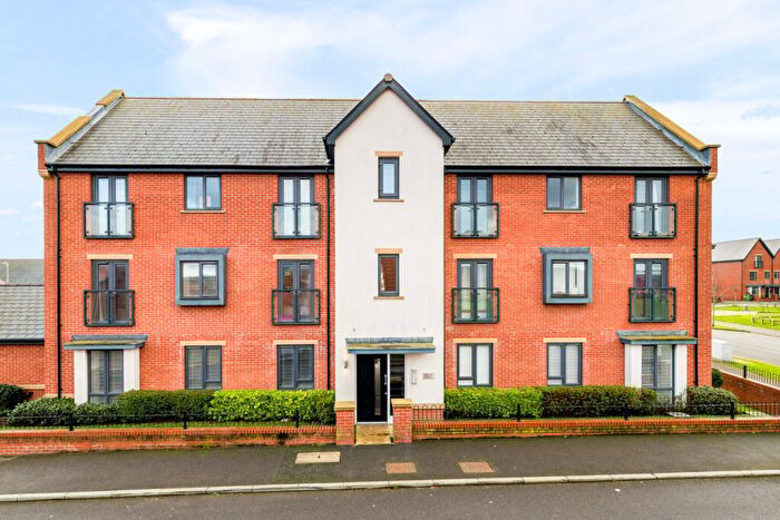 2 Bedroom Apartment For Sale In The Rangers, Folkestone, CT20