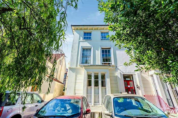 Studio To Rent In Villiers Road, Southsea, Hampshire, PO5