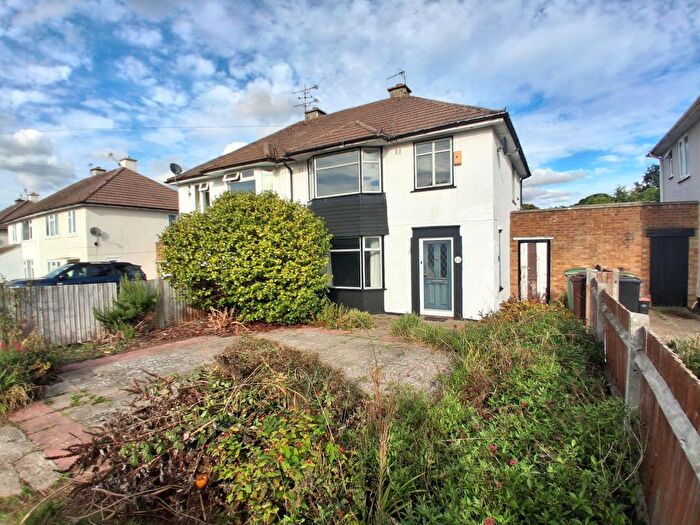 3 Bedroom Semi Detached House To Rent In Leicester Road, Maidstone, ME15