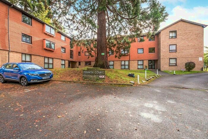 3 Bedroom Flat To Rent In Devonshire Avenue, Sutton, SM2