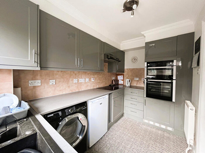 2 Bedroom Retirement Property For Sale In King George Court, St. Neots, PE19