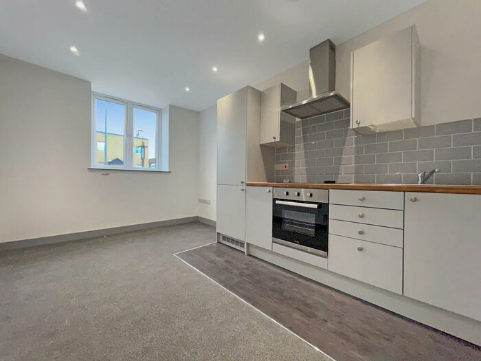 1 Bedroom Apartment To Rent In Bridge House, Balm Road, Leeds, LS10