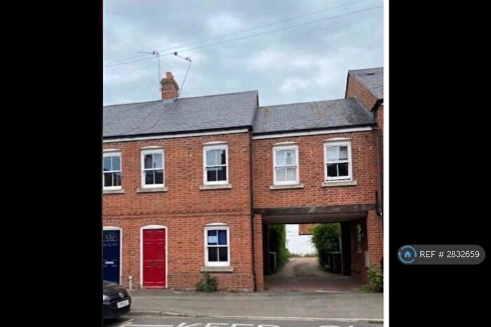 3 Bedroom Semi-Detached House To Rent In Park Street, Thame, OX9