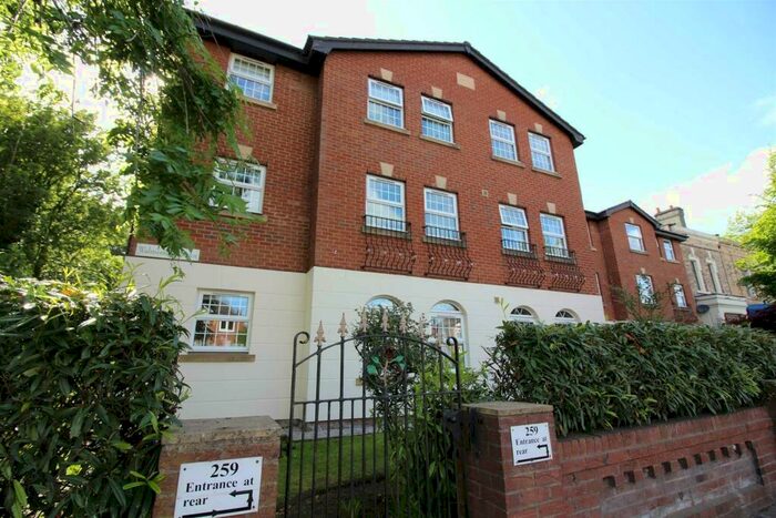 2 Bedroom Apartment To Rent In Walmersley Road, Bury, BL9