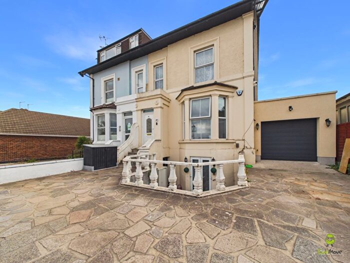 5 Bedroom Semi Detached House For Sale In Bexley Road, Erith, Kent, DA8
