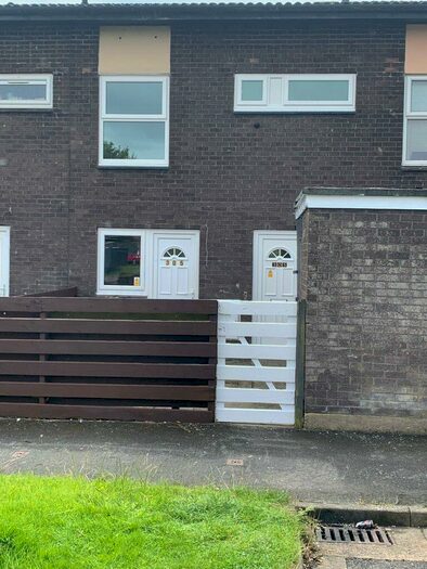 2 Bedroom Town House To Rent In Booth Walk, Newton Aycliffe, DL5