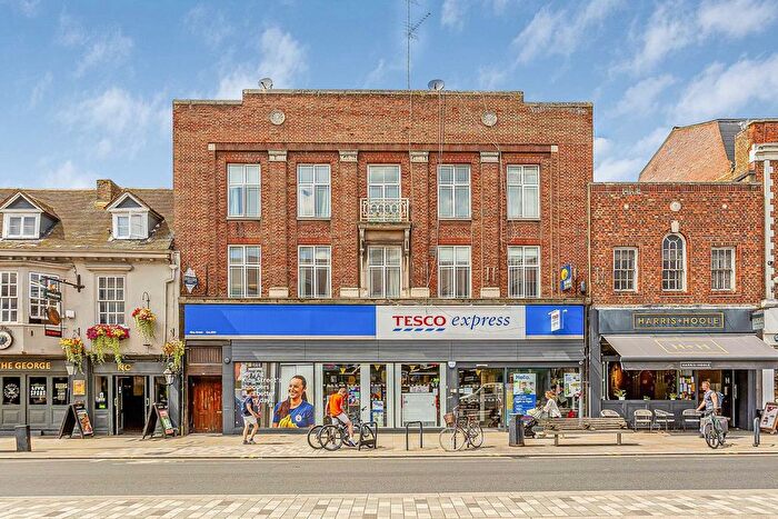 2 Bedroom Flat To Rent In King Street, Twickenham, TW1
