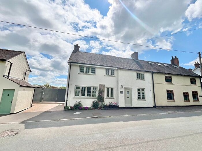 4 Bedroom Semi-Detached House For Sale In Godley Lane, Dilhorne, ST10