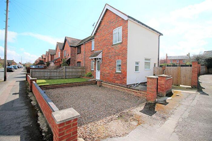 3 Bedroom Semi-Detached House For Sale In Thame, OX9