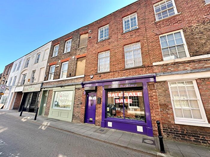 2 Bedroom Flat For Sale In Market Street, Wisbech, PE13