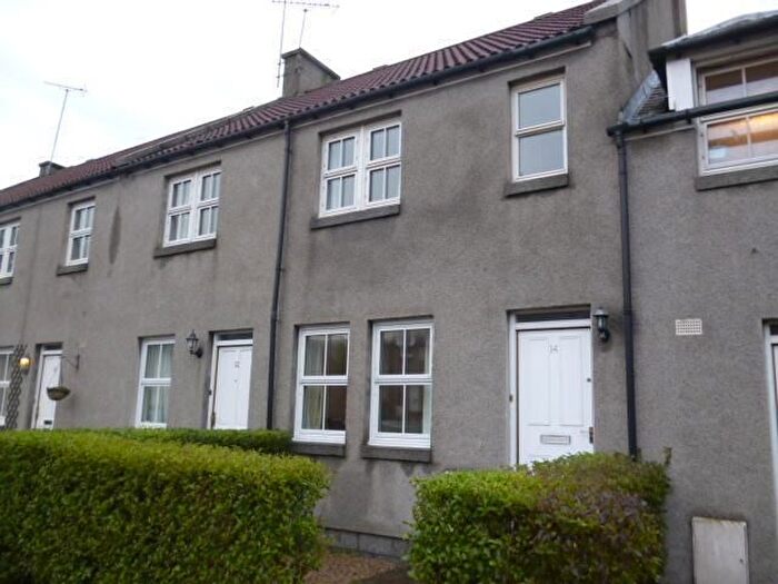 3 Bedroom Flat To Rent In The Orchard, Spital Walk, Aberdeen Close To Aberdeen University, AB24