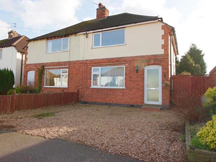 3 Bedroom Semi-Detached House To Rent In Iris Avenue, Birstall, LE4