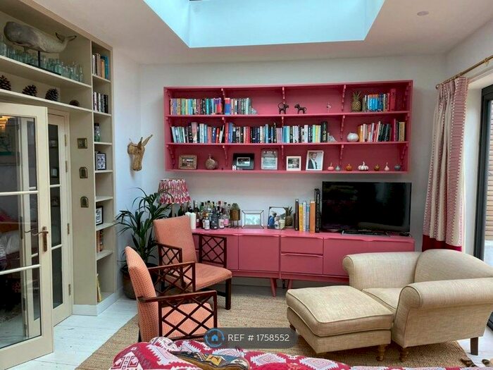 2 Bedroom Flat To Rent In Arlingford Road, London, SW2