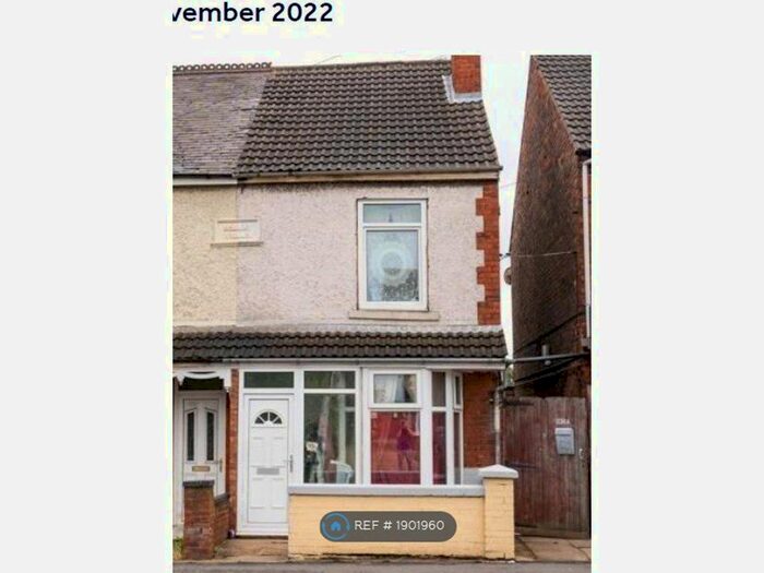 3 Bedroom Terraced House To Rent In Ashby Road, Scunthorpe, DN16