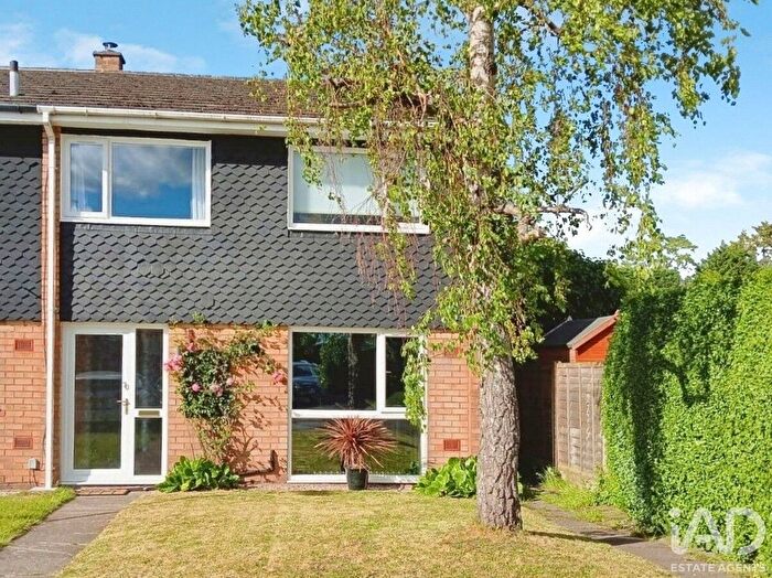 3 Bedroom Terraced House For Sale In Somerton Drive, Birmingham, B23