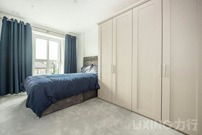 2 Bedroom Apartment To Rent In Royal Exchange, Kingston Upon Thames, KT1