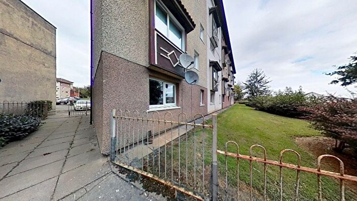 2 Bedroom Flat To Rent In Speckled Wood Court, Whitfield, Dundee, DD4