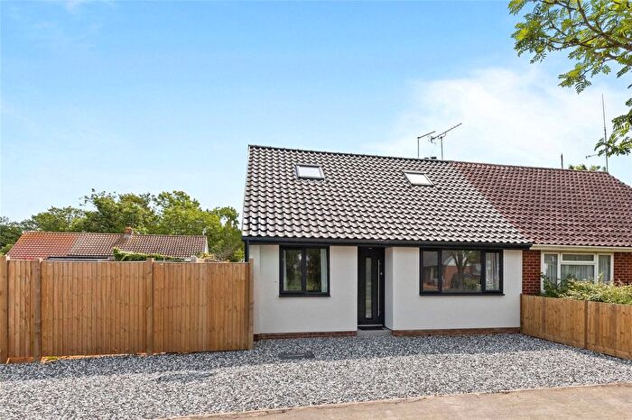 4 Bedroom Semi-Detached House For Sale In Swanbourne Road, Wick, Littlehampton, West Sussex, BN17