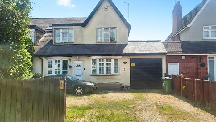 4 Bedroom Semi-Detached House For Sale In Hillsborough Road, Glen Parva, LE2