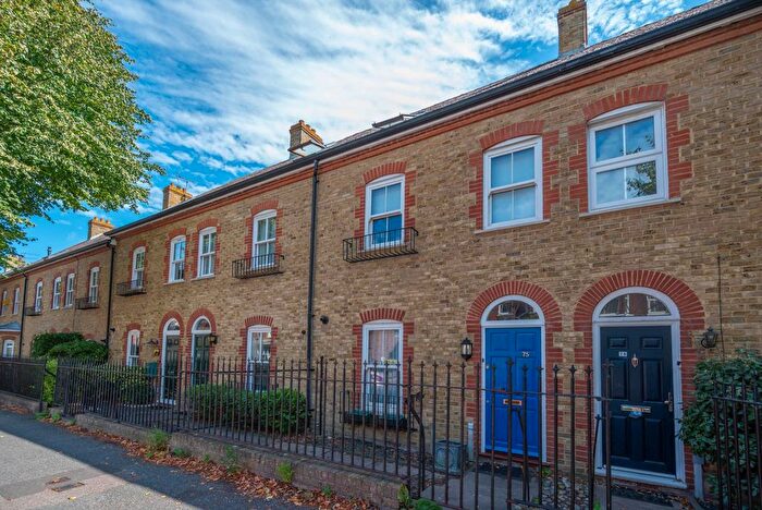 3 Bedroom Terraced House For Sale In Roper Road, Canterbury, CT2