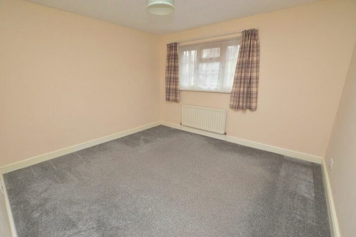 4 Bedroom Detached House For Sale In Steeple Drive, Alphington, Exeter, Devon, EX2