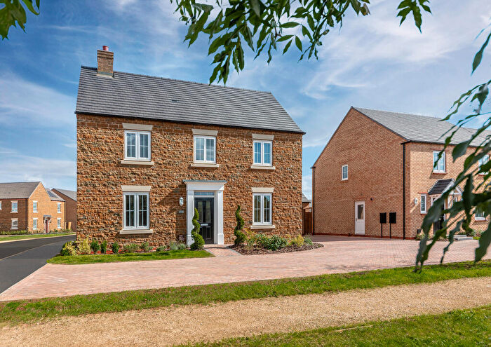 4 Bedroom Detached House For Sale In White Post Road, Bodicote, Banbury, OX15