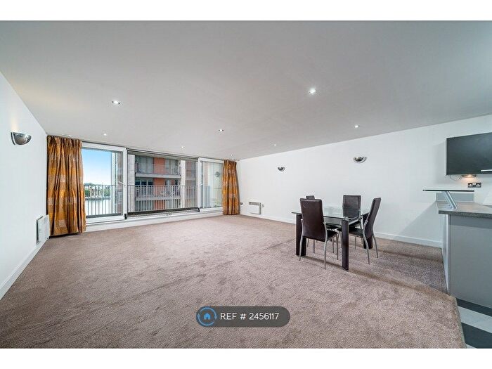 3 Bedroom Flat To Rent In Marmara Apartments, London, E16