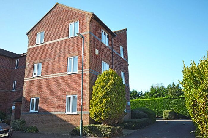 1 Bedroom Flat For Sale In Cheshire Close, Bognor Regis, PO21