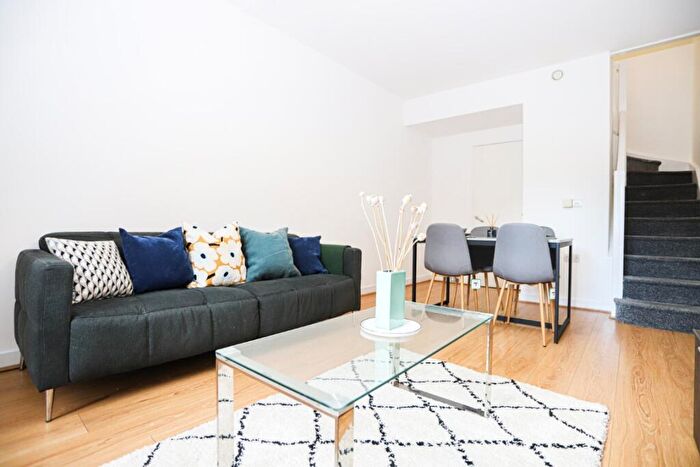 2 Bedroom House To Rent In Kings Dock Mill, Liverpool Liverpool, L1