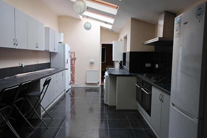 2 Bedroom Terraced House To Rent In Dartmouth Road, Birmingham, B29