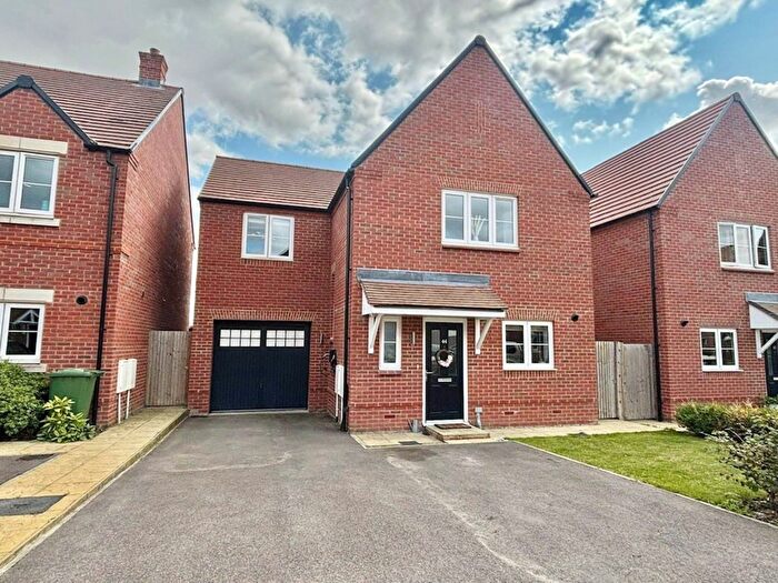 4 Bedroom Detached House For Sale In Appletons, Wantage, OX12