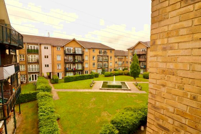 2 Bedroom Flat To Rent In Southwell Close, Chafford Hundred, RM16