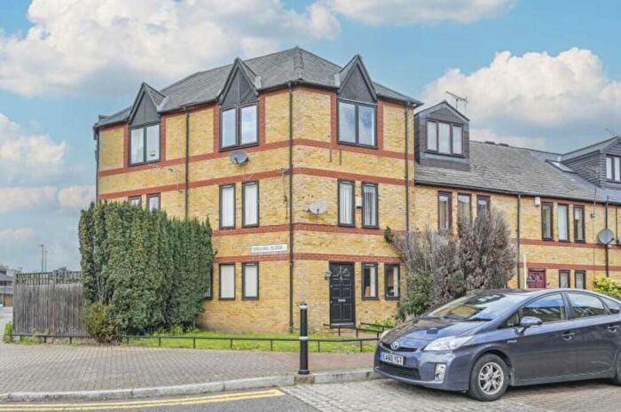 Terraced House To Rent In Codling Close, Wapping, London, E1W