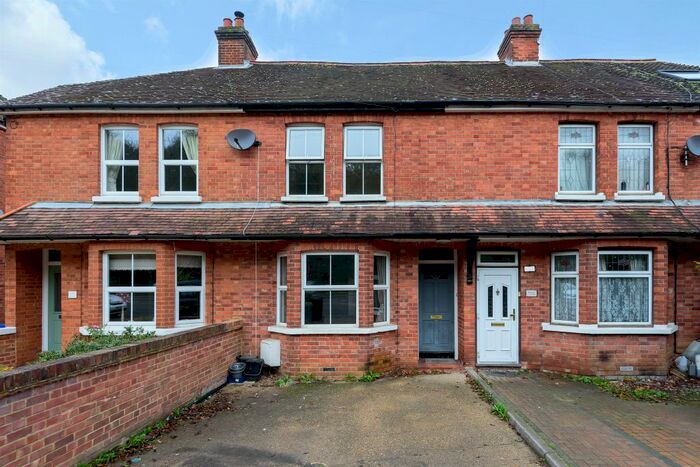 3 Bedroom Terraced House For Sale In The Terrace, Knowl Hill, Reading RG10