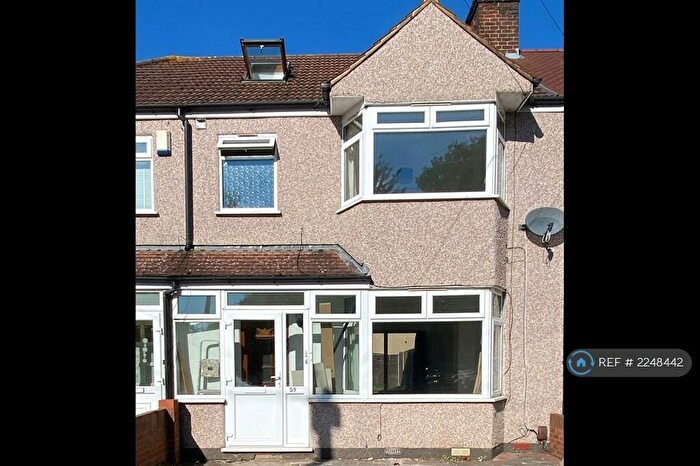 4 Bedroom Terraced House To Rent In Forest Road, Sutton, SM3